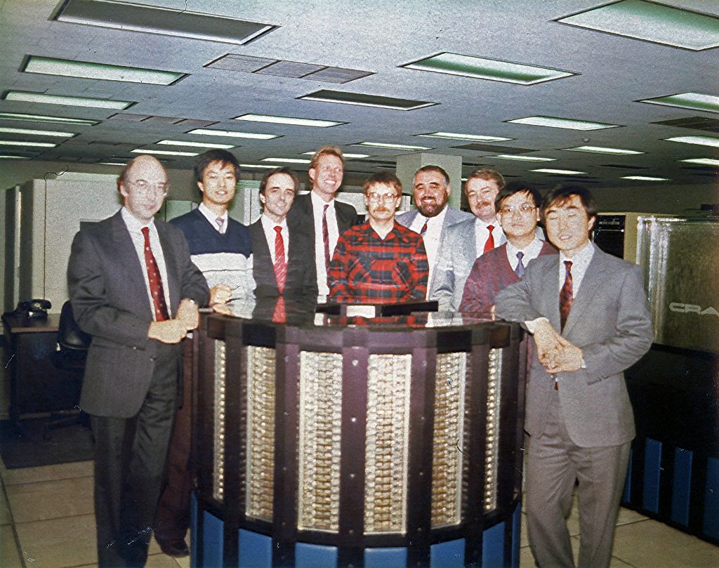 Illustration 22: Cray team gather round the Cray 2 during the KISTI (S/N 2017) Installation